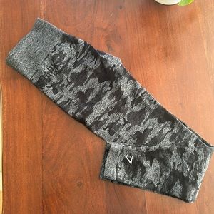 Gymshark camo full length legging